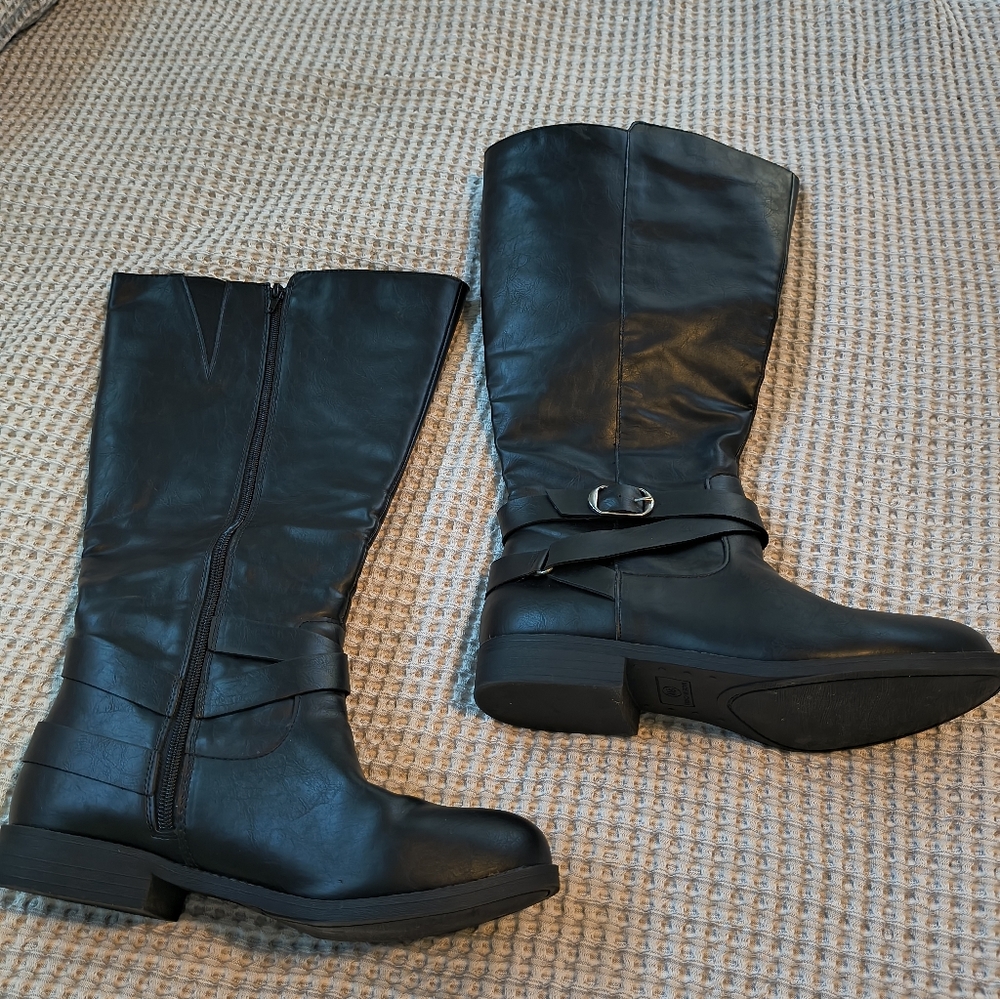 Avenue Tilly 1143 Size 9W Wide Width Black Zip Tall Boot Cloudwalker Biker Goth